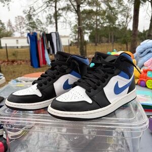 Air Jordan 1 Retro High OG ‘Royal Toe’